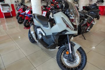 Honda X-ADV 750 Specjal Edition od ręki na salonie  2026 Moto Joker