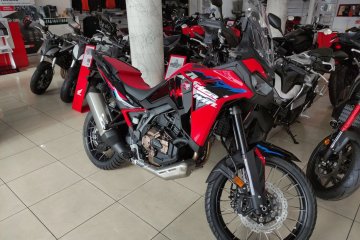 Honda Africa Twin 1100  DCT 2025 Moto Joker