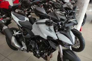 Honda CB 1000 HORNET Moto Joker